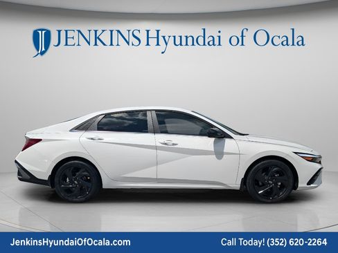 New 2026 Hyundai Elantra SEL Sport Premium FWD image 2