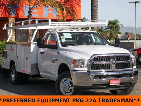 Used 2018 RAM 3500 Tradesman w/ Chrome Appearance Group image 2