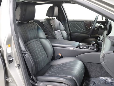 Used 2021 Lexus LS 500 AWD w/ Luxury Package image 28