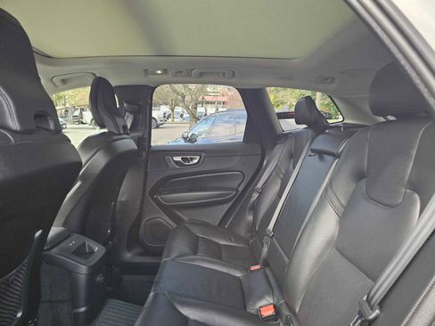 Certified 2025 Volvo XC60 T8 Plus w/ Protection Package Premier AWD/4WD image 18