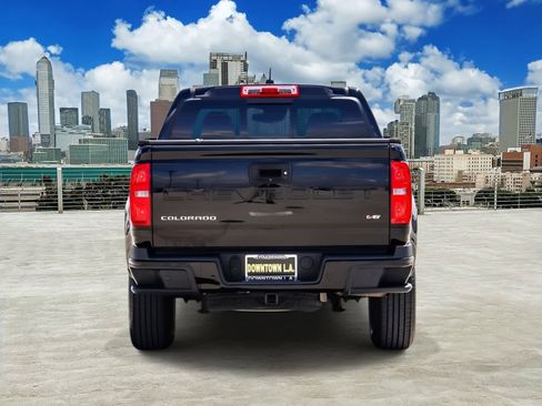 Used 2021 Chevrolet Colorado Z71 w/ Safety Package RWD image 5