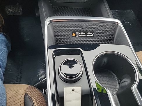 Used 2025 Chevrolet Equinox ACTIV w/ Convenience Package III image 12