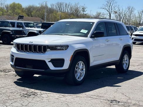 Used 2023 Jeep Grand Cherokee Laredo w/ Luxury Tech Group I image 7