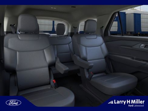 New 2026 Ford Explorer Active w/ Active Comfort Package image 11