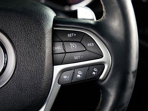 Used 2014 Jeep Grand Cherokee Overland w/ Advanced Technology Group image 29