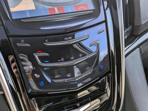 Used 2019 Cadillac Escalade Platinum AWD/4WD image 26