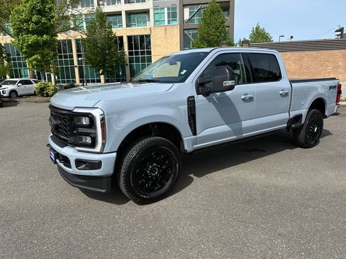 Used 2025 Ford F250 Lariat w/ Lariat Ultimate Package AWD/4WD image 2