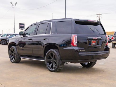 Used 2019 GMC Yukon SLT w/ HD Trailering Package image 5