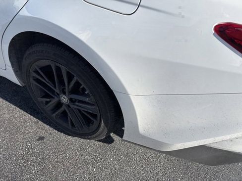 Used 2025 Toyota Camry SE image 9