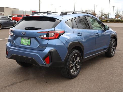 Used 2024 Subaru Crosstrek 2.0i Premium image 7