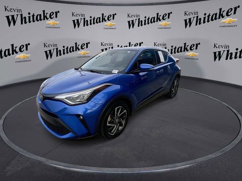 Used 2022 Toyota C-HR Limited image 4