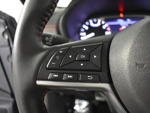 Used 2024 Nissan Sentra SR w/ SR Premium Package FWD image 17