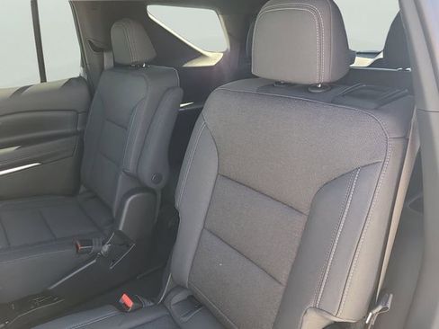 New 2026 Chevrolet Traverse LT FWD image 15