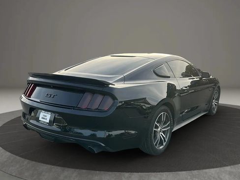 Used 2016 Ford Mustang GT RWD image 11