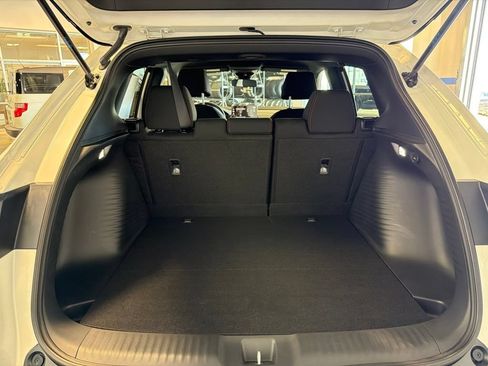 Certified 2026 Honda HR-V Sport image 28