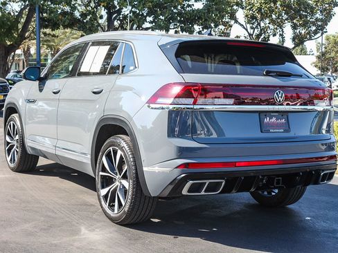 Used 2025 Volkswagen Atlas Cross Sport SEL Premium R-Line AWD/4WD image 8