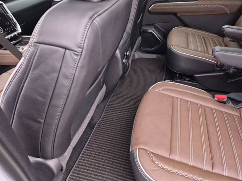 New 2026 GMC Acadia Denali Ultimate AWD/4WD image 34