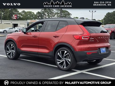 Used 2021 Volvo XC40 T5 R-Design AWD/4WD image 6