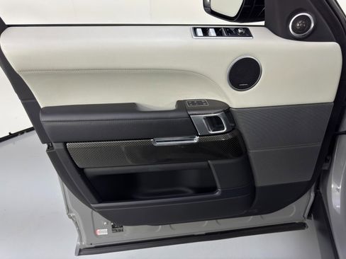 Used 2022 Land Rover Range Rover Sport SVR Carbon Edition image 48