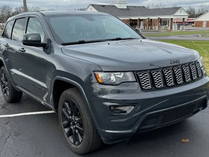 Used 2018 Jeep Grand Cherokee Altitude