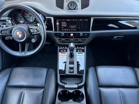 Used 2024 Porsche Macan AWD/4WD image 14