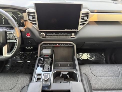 Used 2022 Toyota Tundra Limited w/ TRD Off-Road Package AWD/4WD image 15