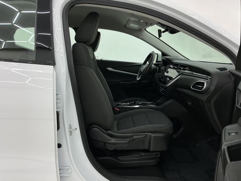 Used 2022 Chevrolet Bolt EUV LT w/ Driver Confidence Package FWD image 15