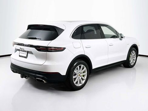 Certified 2022 Porsche Cayenne E-Hybrid image 9