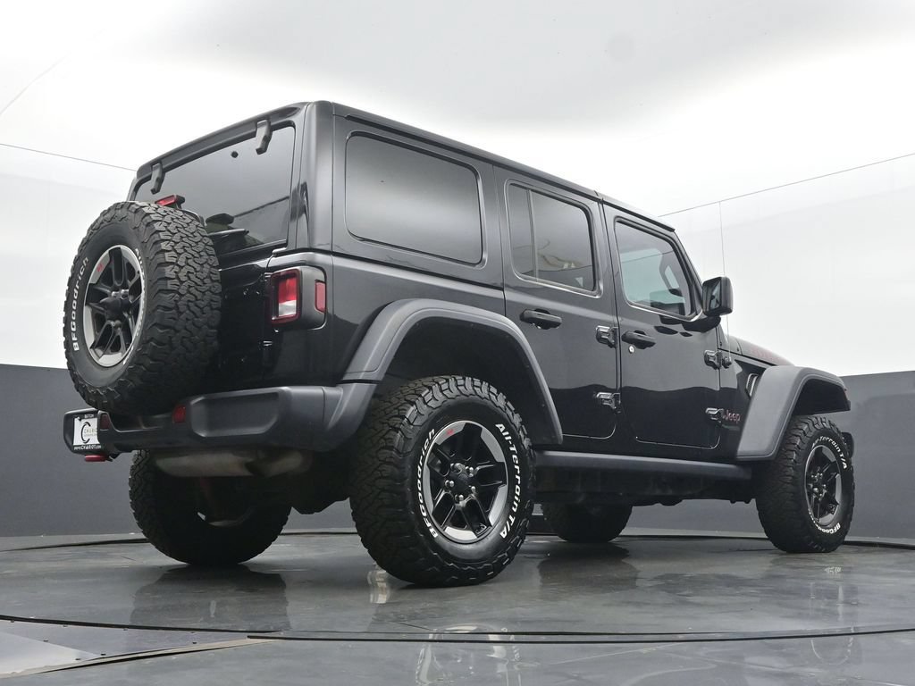 Used 2018 Jeep Wrangler Unlimited Rubicon w/ Dual Top Group AWD/4WD image 54
