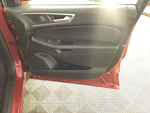 Used 2024 Ford Edge SEL w/ Convenience Package AWD/4WD image 10