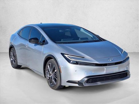 Used 2023 Toyota Prius Limited image 4