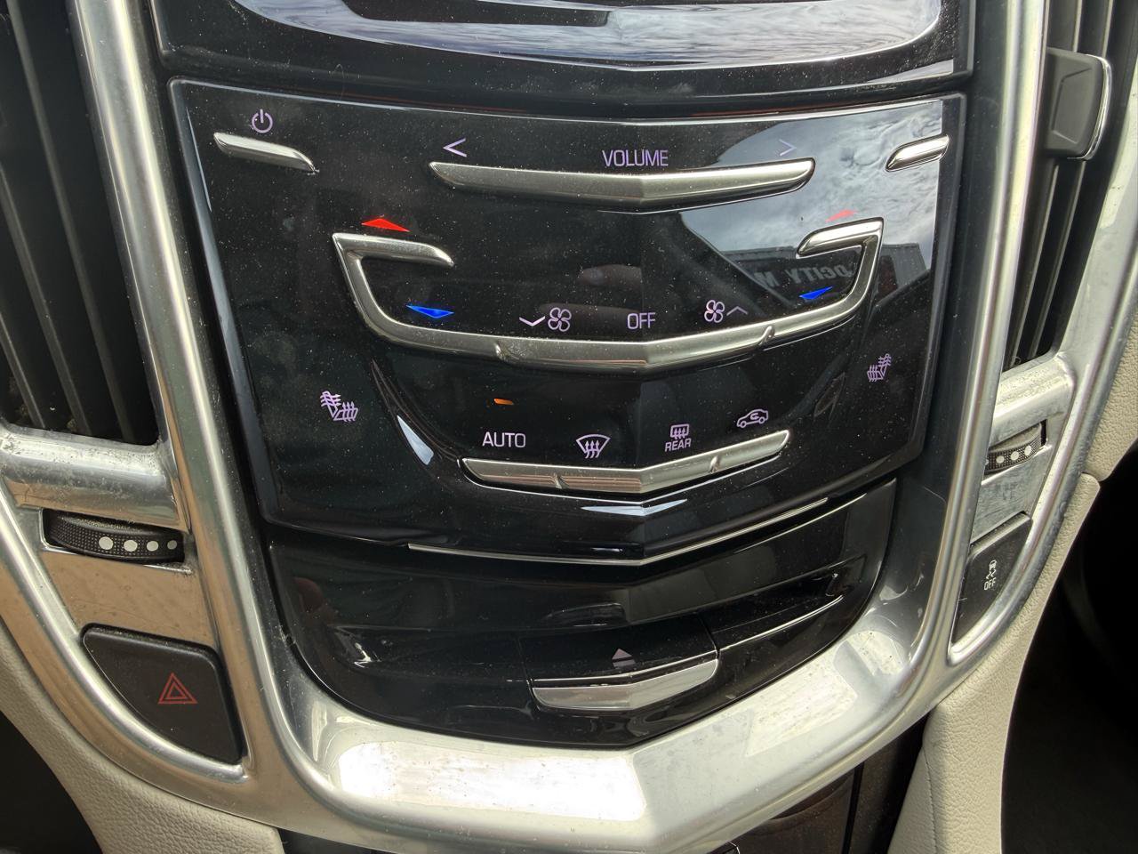 Used 2014 Cadillac SRX Performance w/ Driver Awareness Package FWD image 16