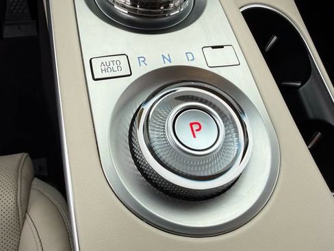 Used 2024 Genesis GV70 2.5T w/ Select Package image 32