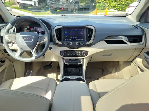 Used 2024 GMC Terrain Denali w/ Denali Premium Package image 15