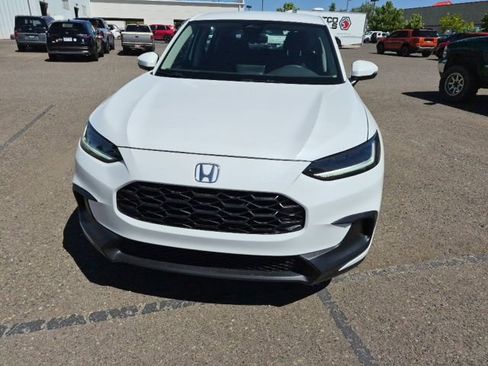Used 2024 Honda HR-V LX image 2
