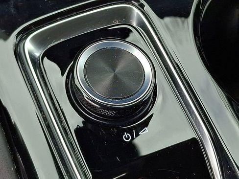 Used 2025 Buick Envision Preferred image 26