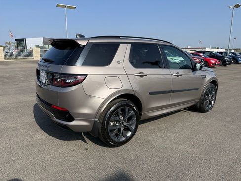 Used 2022 Land Rover Discovery Sport SE R-Dynamic image 6