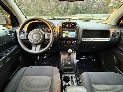 Used 2015 Jeep Compass Sport w/ Power Value Group image 13