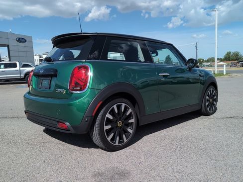 Used 2024 MINI Cooper SE FWD image 4