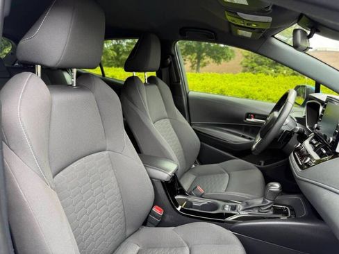 Used 2019 Toyota Corolla SE FWD image 18