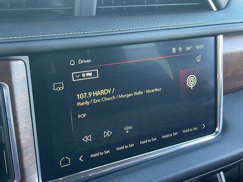 Used 2023 GMC Yukon Denali Ultimate image 13