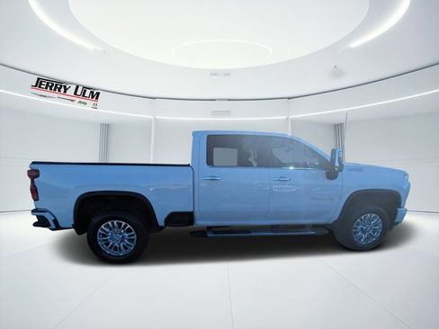 Used 2022 Chevrolet Silverado 3500 High Country image 2
