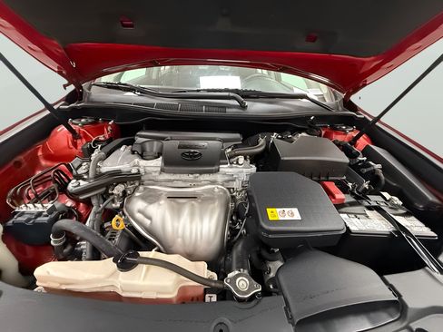 Used 2012 Toyota Camry SE FWD image 20