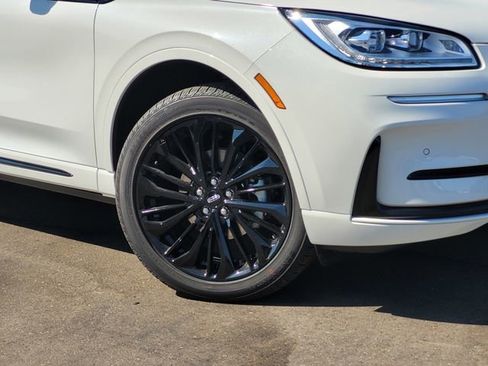 New 2025 Lincoln Corsair Reserve w/ Jet Appearance Package image 2