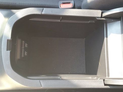 Used 2020 Toyota RAV4 XLE image 27