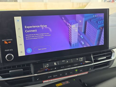 New 2026 Toyota Sienna XLE FWD image 18