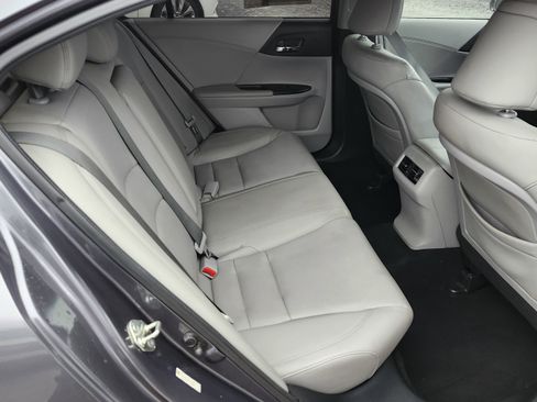 Used 2013 Honda Accord EX-L image 18