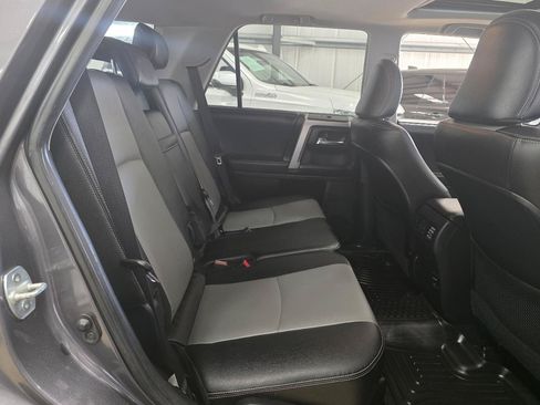 Used 2016 Toyota 4Runner SR5 Premium AWD/4WD image 22
