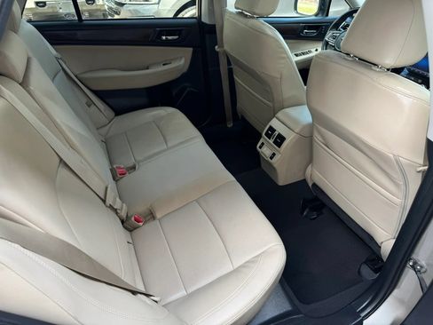 Used 2019 Subaru Outback 2.5i Limited w/ Popular Package #2 AWD/4WD image 28