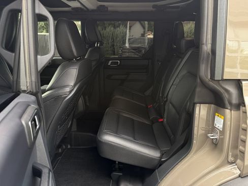 Used 2025 Ford Bronco Badlands AWD/4WD image 33